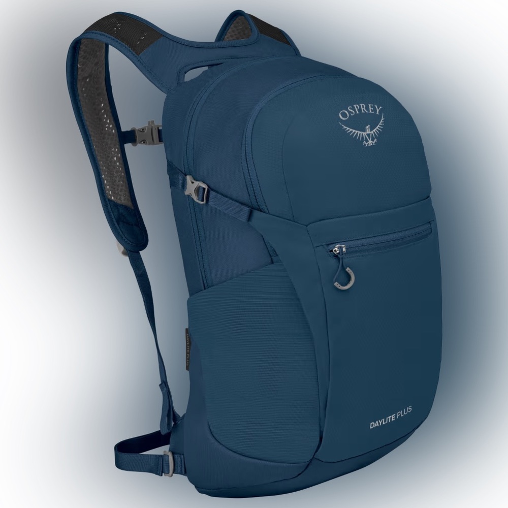 Osprey daylight Plus backpack. Blue. Hardly ever used. Perfect condition